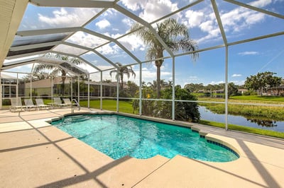 Luxury Villa Photo #3