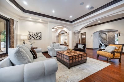 Luxury Villa Photo #18