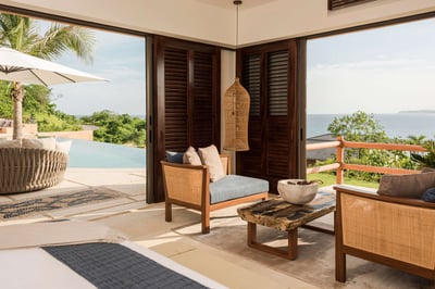 Luxury Villa Photo #22