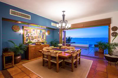 Luxury Villa Photo #11