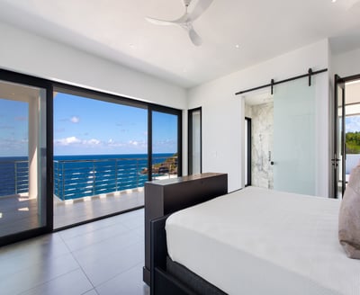 Luxury Villa Photo #27