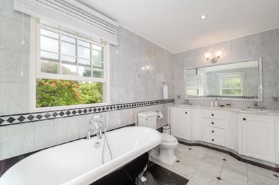 Luxury Villa Photo #21