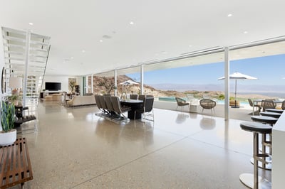 Luxury Villa Photo #17