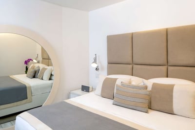 Luxury Villa Photo #36