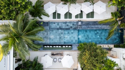 Luxury Villa Photo #6