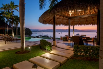 Luxury Villa Photo #7