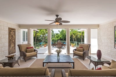 Luxury Villa Photo #11