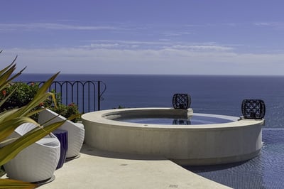 Luxury Villa Photo #6