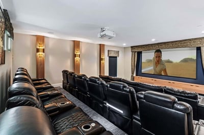 Luxury Villa Photo #29