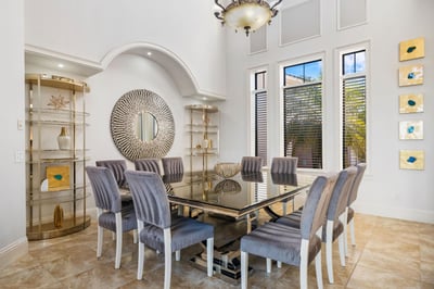 Luxury Villa Photo #28