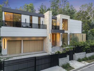 Luxury Villa Photo #4