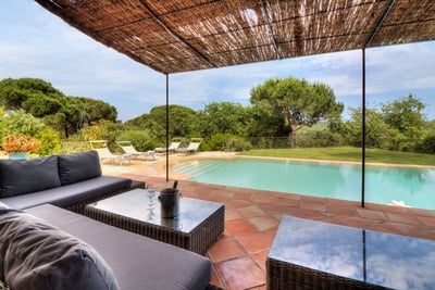 Luxury Villa Photo #4