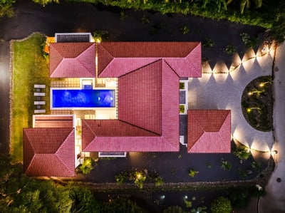 Luxury Villa Photo #41