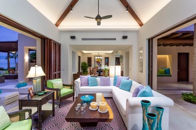 Luxury Villa Photo #26