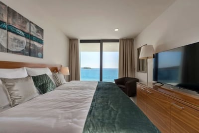 Luxury Villa Photo #25