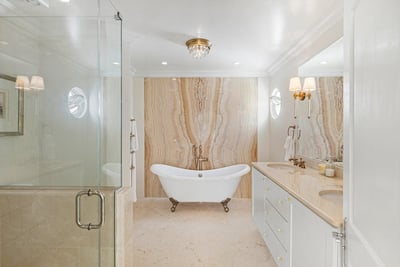 Luxury Villa Photo #20
