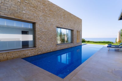 Luxury Villa Photo #3