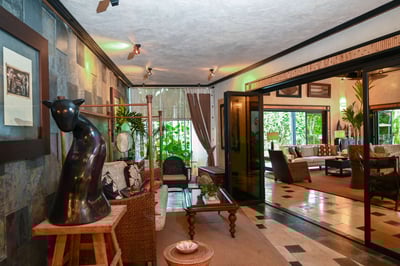 Luxury Villa Photo #21