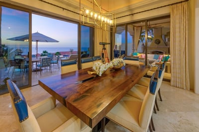 Luxury Villa Photo #13