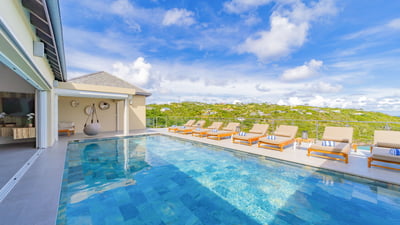 Luxury Villa Photo #10