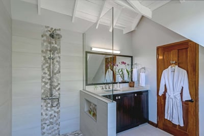 Luxury Villa Photo #36