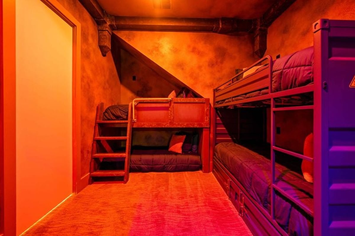 Galactic Odyssey Estate