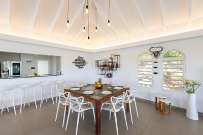 Luxury Villa Photo #15