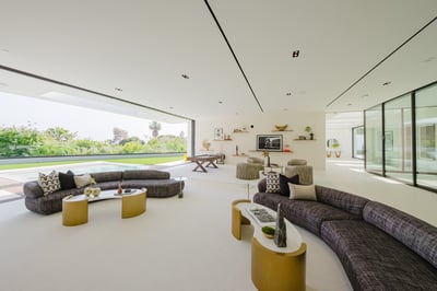 Luxury Villa Photo #12