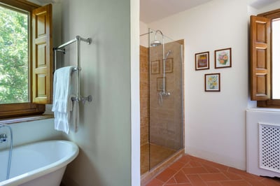 Luxury Villa Photo #23
