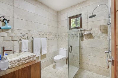 Luxury Villa Photo #36