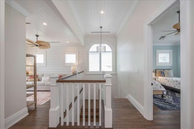 Luxury Villa Photo #13