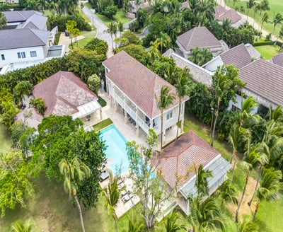 Luxury Villa Photo #4