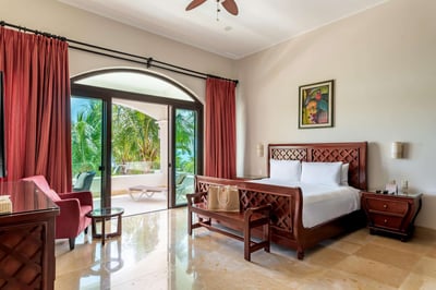 Luxury Villa Photo #65