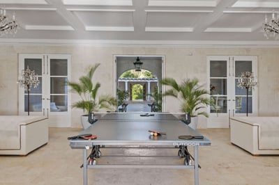 Luxury Villa Photo #20