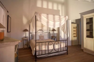 Luxury Villa Photo #7