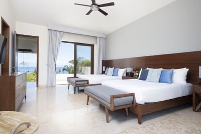 Luxury Villa Photo #15