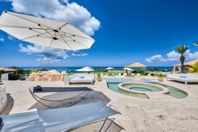 Luxury Villa Photo #5