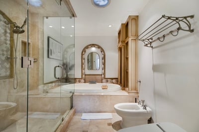 Luxury Villa Photo #44