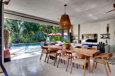 Luxury Villa Photo #11
