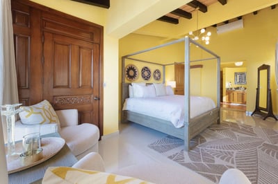 Luxury Villa Photo #22