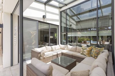 Luxury Villa Photo #7