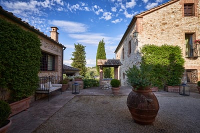Luxury Villa Photo #4