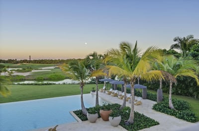 Luxury Villa Photo #15