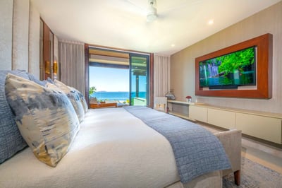 Luxury Villa Photo #29