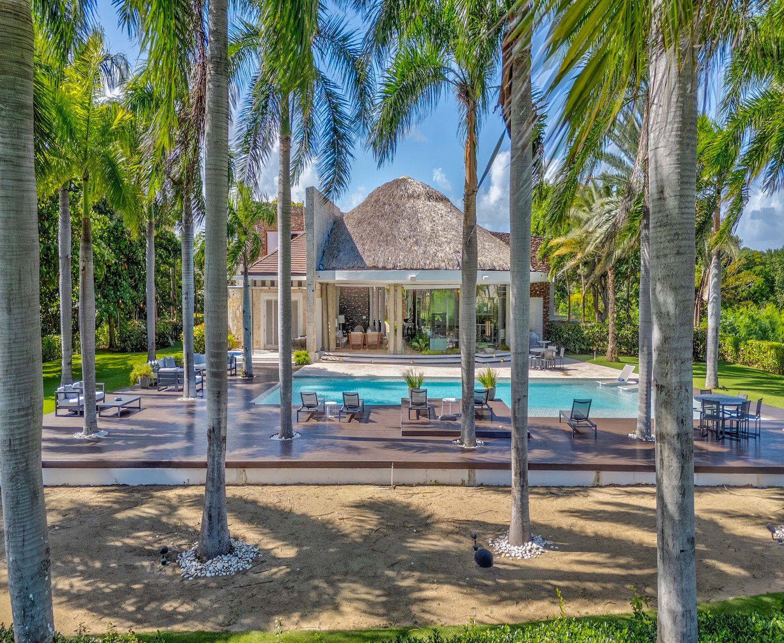 Corales 60 golf-view estate in Punta Cana