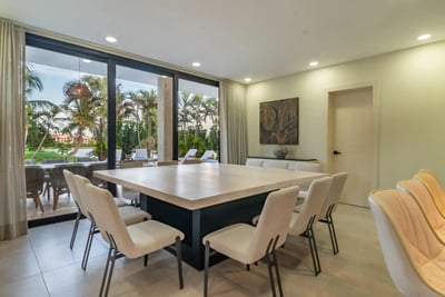 Luxury Villa Photo #21