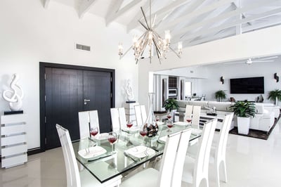 Luxury Villa Photo #14