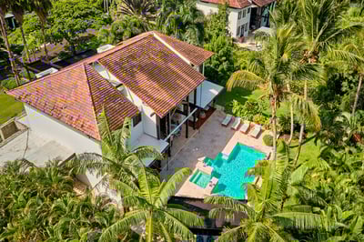 Luxury Villa Photo #11