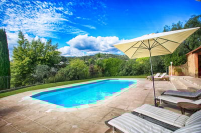 Luxury Villa Photo #3
