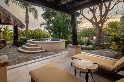 Luxury Villa Photo #8